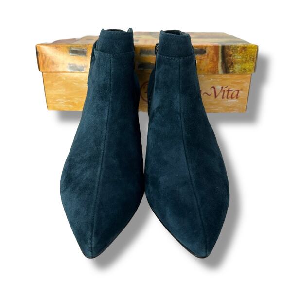 NEW Bella Vita Blue Suede Kitten Heels Size 8W Wide Buckle Pointed Toe Booties - Picture 7 of 13